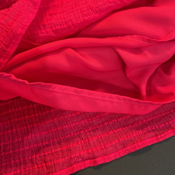 Cece women’s Hot Pink,Red,Ruffle flutter shirt, sleeveless,Mock neck, Size Large - Picture 10 of 12